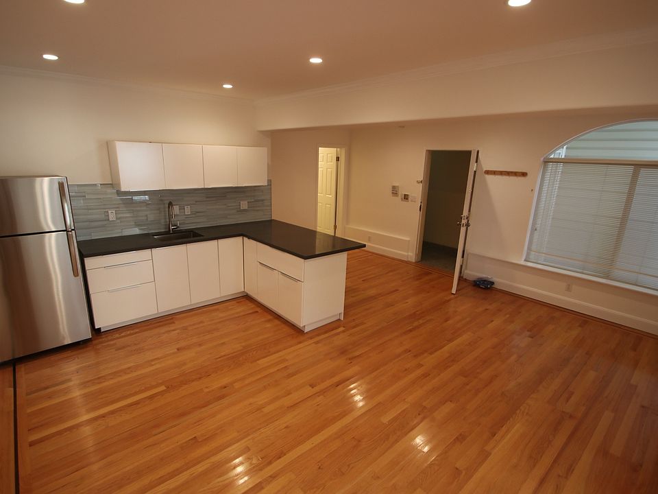 2nd image of 154 18th Ave