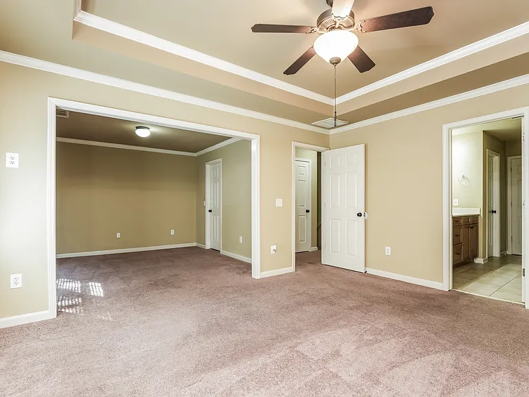 4431 Dallis Ct — Photo 12
