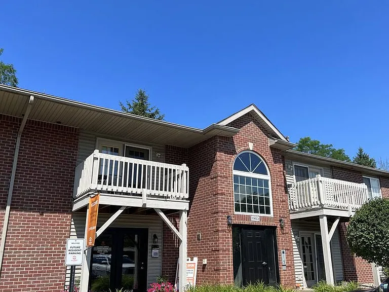 Springbrook Meadows Apartments — Photo 17