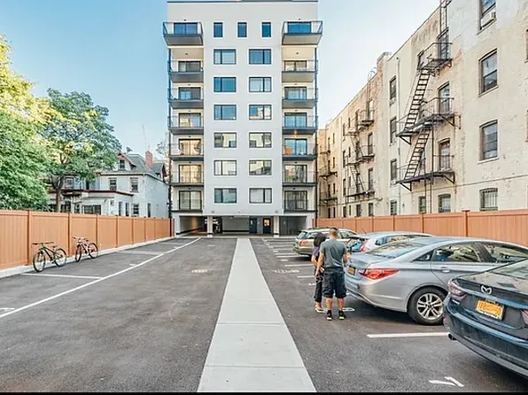 520 Parkside Avenue 6A image 17 of 18