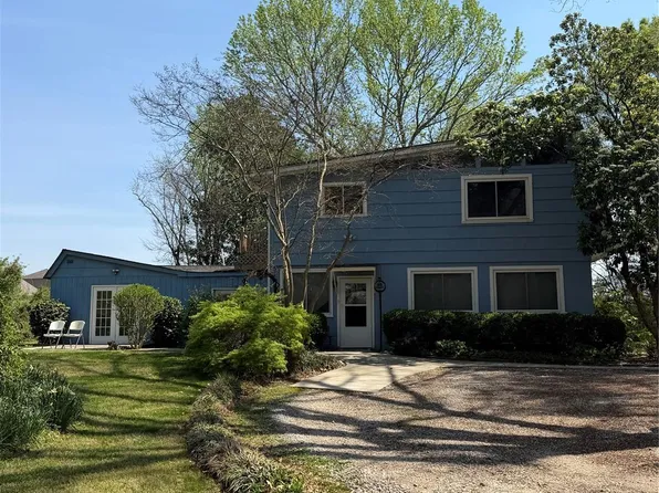 209 Edgewood Dr, Wingate, NC 28174