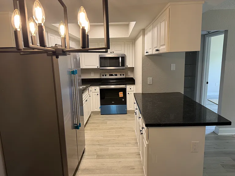 3712 Iowa Ave #202 — Photo 4