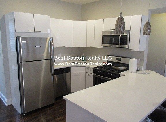 3rd image of 20 John F Kennedy St #1