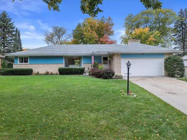 4641 North Delco AVENUE, Wauwatosa, WI 53225