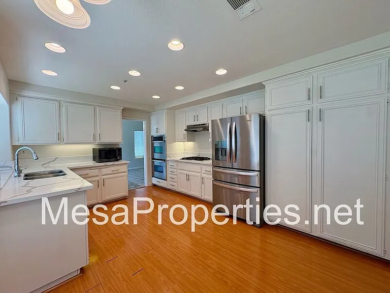 14095 Bancroft Ct — Photo 10