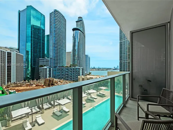 77 SE 5th St, Miami, FL