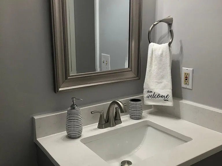 2245 Pine Knoll Ter — Photo 12