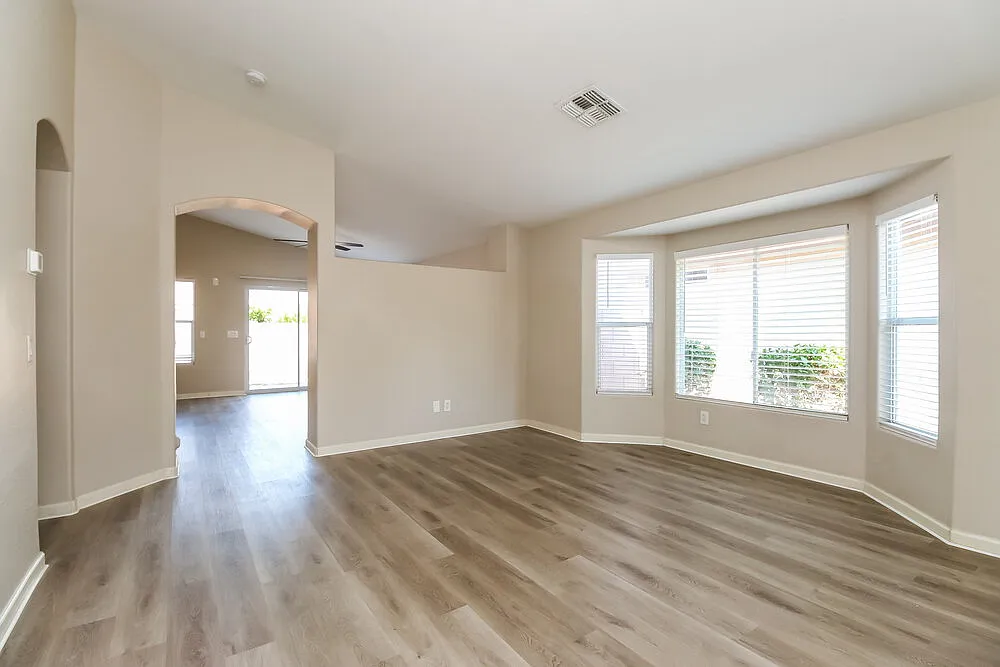4 bed, 2.0 bath, 1635 sqft, $2,350 — Photo 3