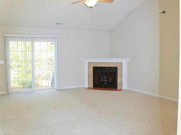 5th image of 211 Chadwick Shores Dr