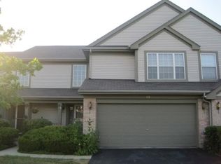 413 Ashwood Ct, Lindenhurst, IL 60046