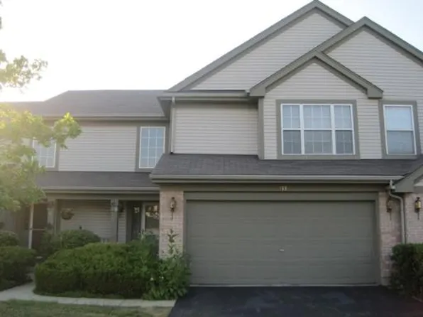 413 Ashwood Ct, Lindenhurst, IL 60046
