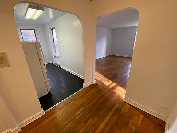 4th image of 83-60 118th St #5