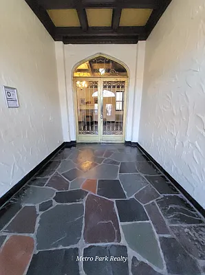 Rented by Metro Park Realty Inc | media 11