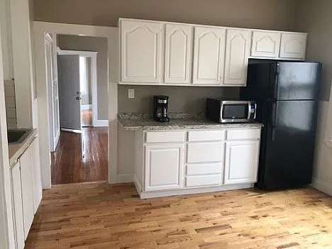 98 Irving St #3 — Photo 4