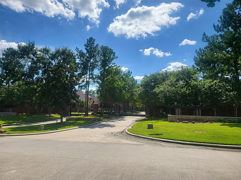 8811 Van Allen Dr — Photo 4