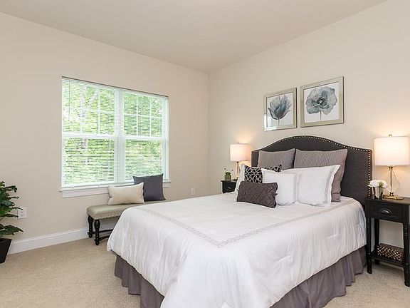 5th image of 41 E Central St #201