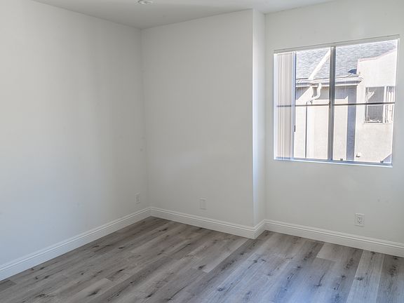 4th image of 501 Pacific St #509