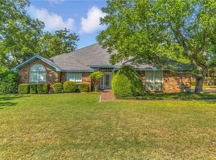 8916 Hickory Hill Dr, Granbury, TX 76049