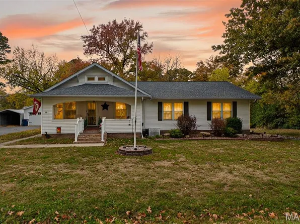 381 N Centre St, Tilden, IL 62292