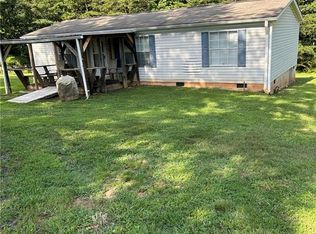 247 Oak Rd, Mayodan, NC 27027