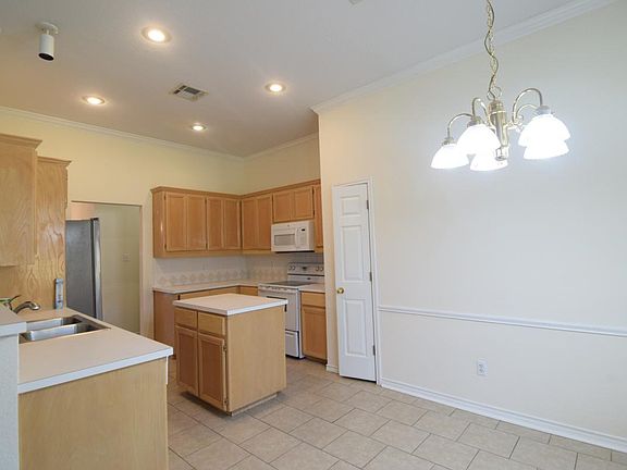 4th image of 209 Cypress Springs Dr