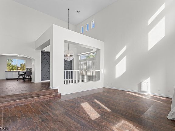 3rd image of 7030 Longley St