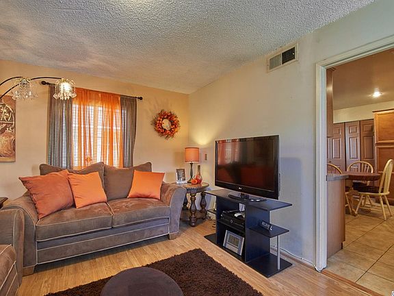 5th image of 1145 E 61st St