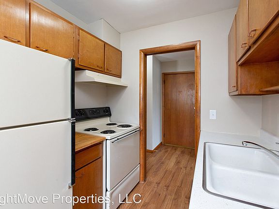 4th image of 2510 Grand Ave S #6
