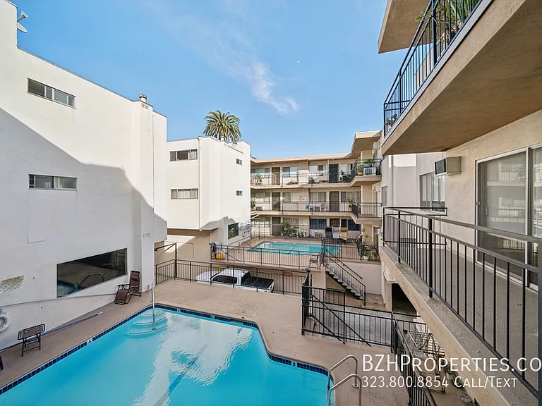 7540 Hampton Ave #202A — Photo 25