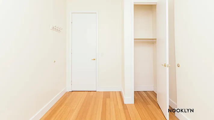 Rented by Nooklyn NYC LLC | media 31