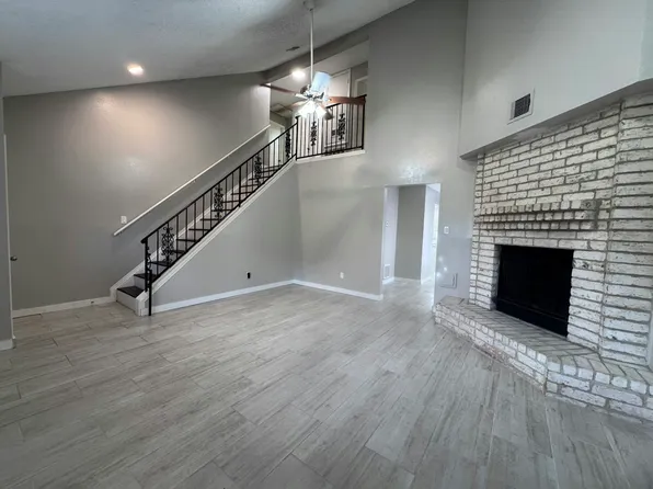 9414 Crystal Cove Cir, Houston, TX 77070