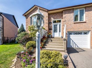 623 Dunrobin Ct, Oshawa, ON L1J7P2