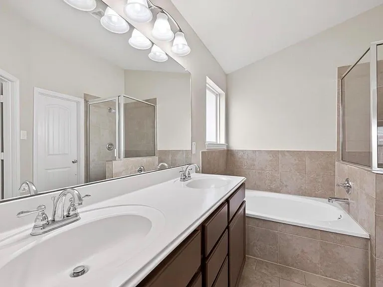5703 Casa Martin Dr — Photo 23