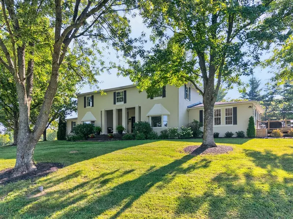 620 Stone Rd, Paris, KY 40361