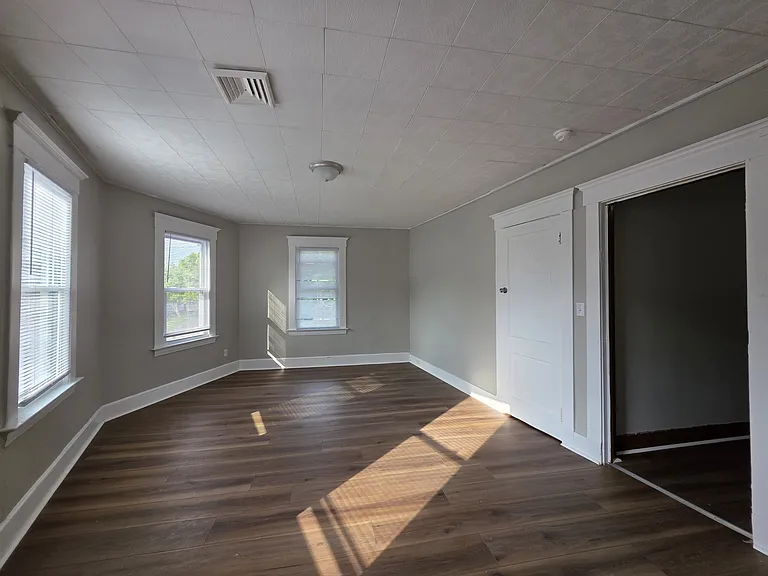 401 Sherman Ave #F-6 — Photo 4