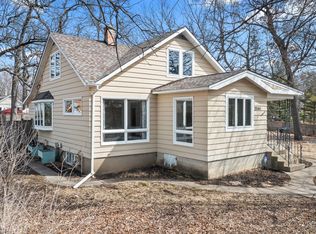 28584 W Valley Rd, Ingleside, IL 60041