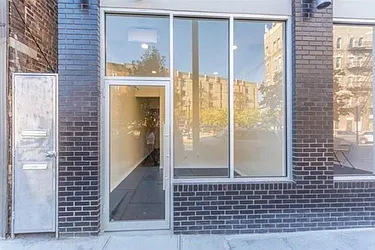 4529 Broadway