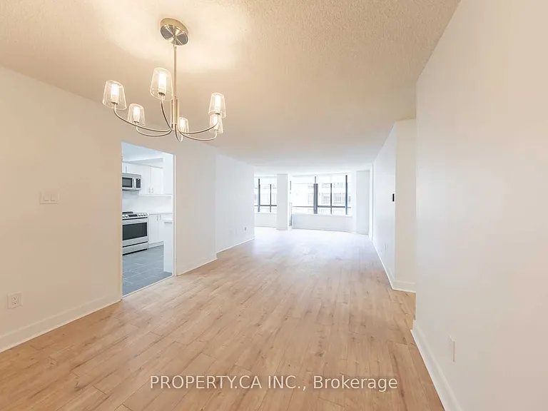 280 Simcoe St #705A — Photo 12