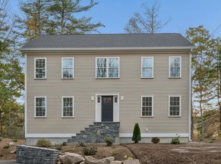 37 Martin St, Douglas, MA 01516