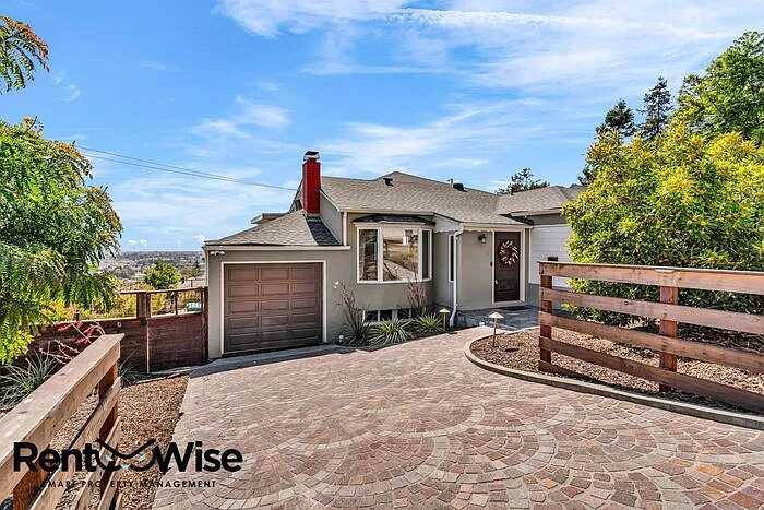 4 bed, 3.0 bath, 2300 sqft, $4,700 — Photo 1