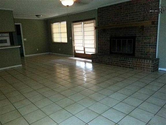 5th image of 1038 Jan Lee Dr