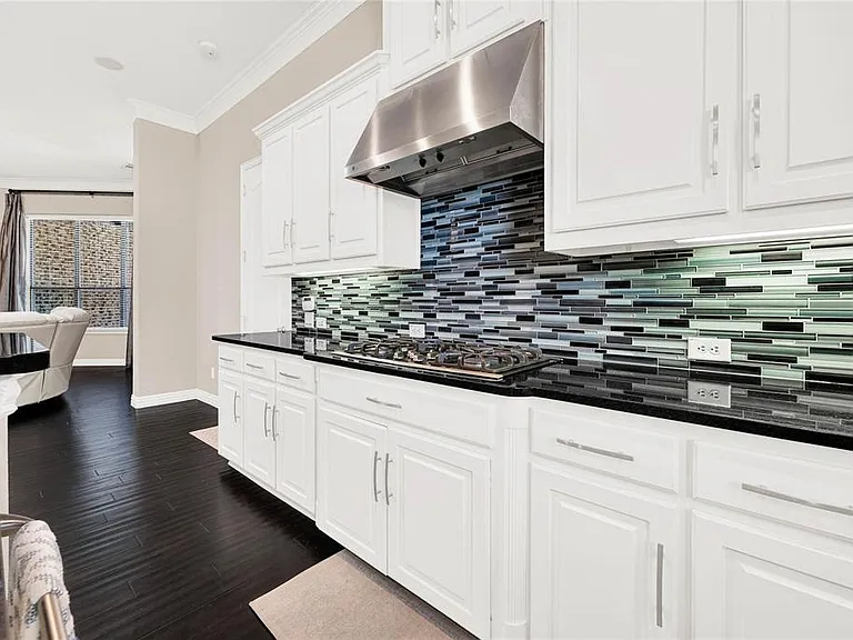 12035 Bryant Dr — Photo 10