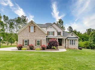 139 Cedar Woods Dr, Mooresville, NC 28117