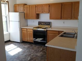 623 E 1st St APT 3, Duluth, MN 55805