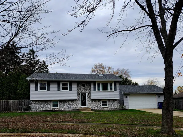 1512 Tiffany Ct, Lowell, IN 46356