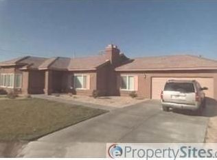 22120 Esaws Rd, Apple Valley, CA 92307