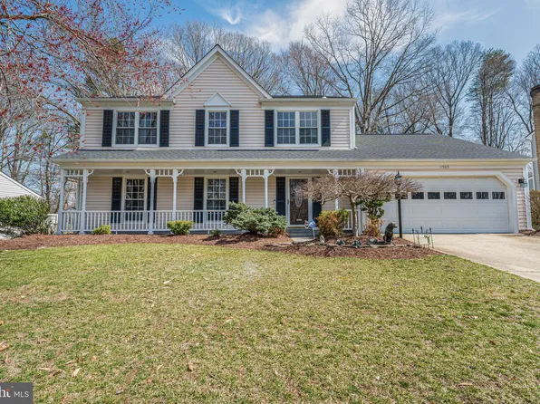 11965 Hedges Run Dr, Woodbridge, VA 22192