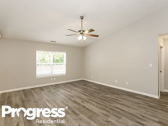4th image of 8504 Smithfield Ln