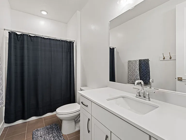 671 W Emerald Point Dr — Photo 19