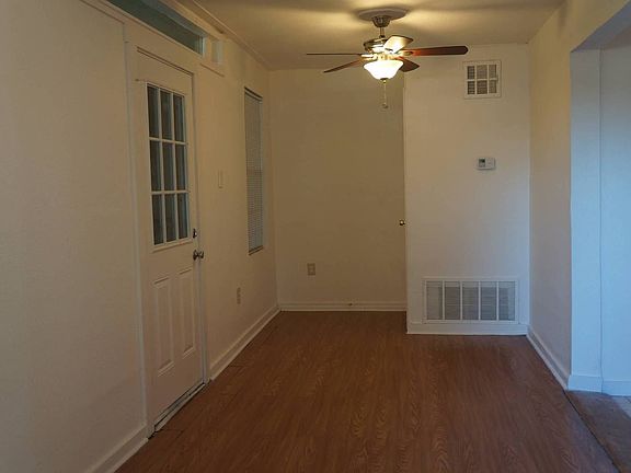 3rd image of 820 E Euclid Ave #C